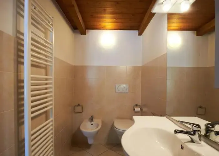 Semesterbostad Casa Alex Pianello Del Lario