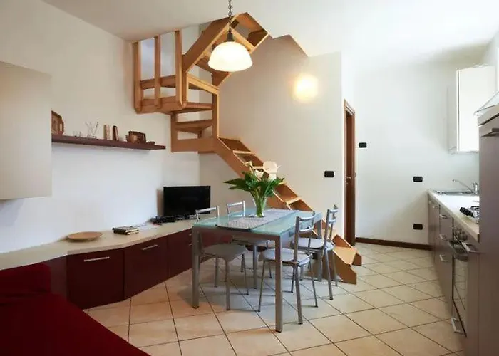 Semesterbostad Casa Alex Pianello Del Lario